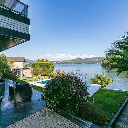 Holiday home Espectacular Casa Vilaboa